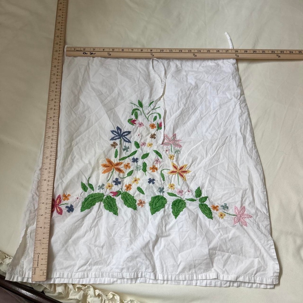 Y2K Charlotte Russe embroidered cotton skirt size medium - Picture 3 of 6